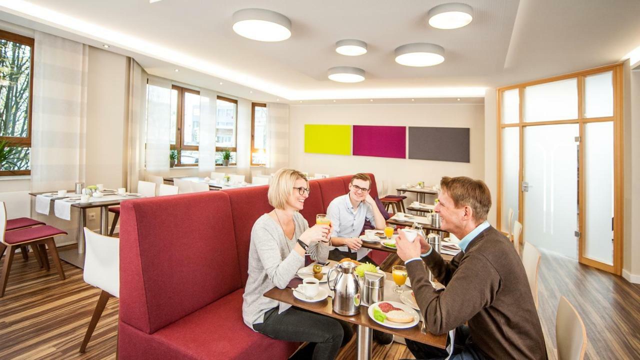Hotel Hollmann Halle  Zewnętrze zdjęcie